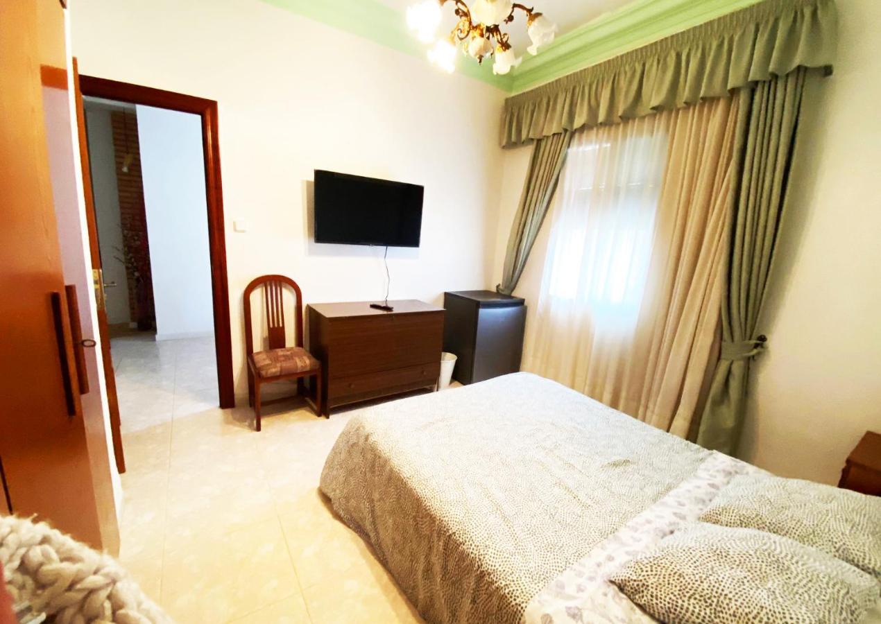 La Malvarrosa Beach Rooms In Shared Apartment Valensiya Dış mekan fotoğraf