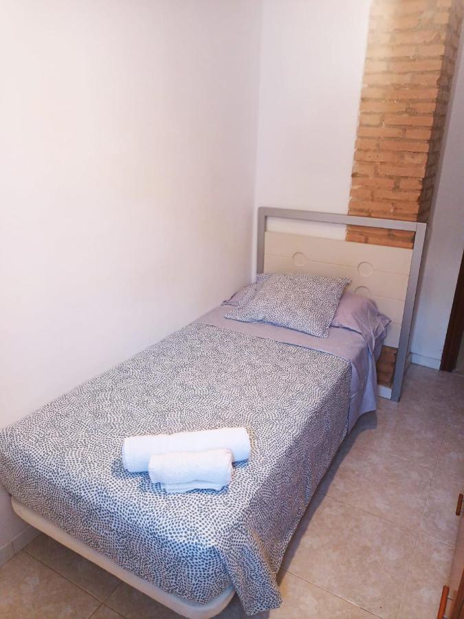 La Malvarrosa Beach Rooms In Shared Apartment Valensiya Dış mekan fotoğraf